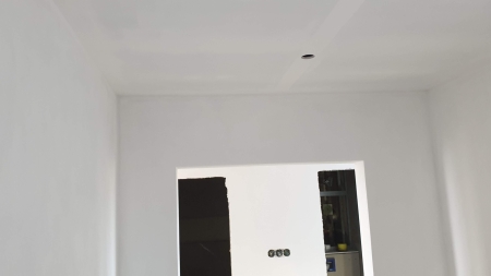 Steny, stropy, elektroinštalácia, kúrenie