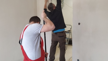 V procese - steny, elektroinštalácia