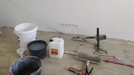 V procese - steny, elektroinštalácia