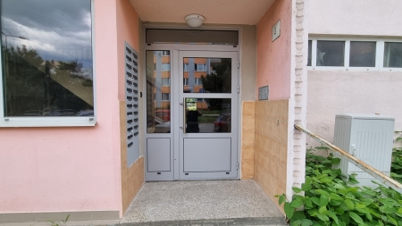 Výmena vchodových brán na BD