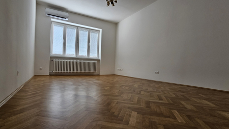 Kompletná rekonštrukcia bytu - Hlavná
