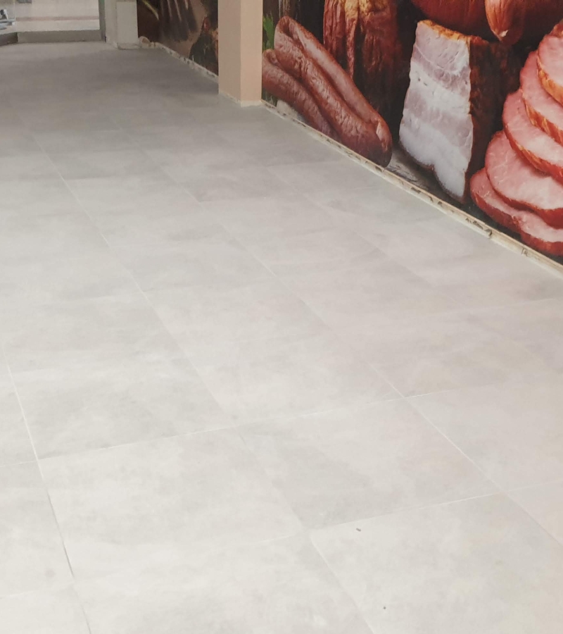 Dlažba, Carrefour, Košice